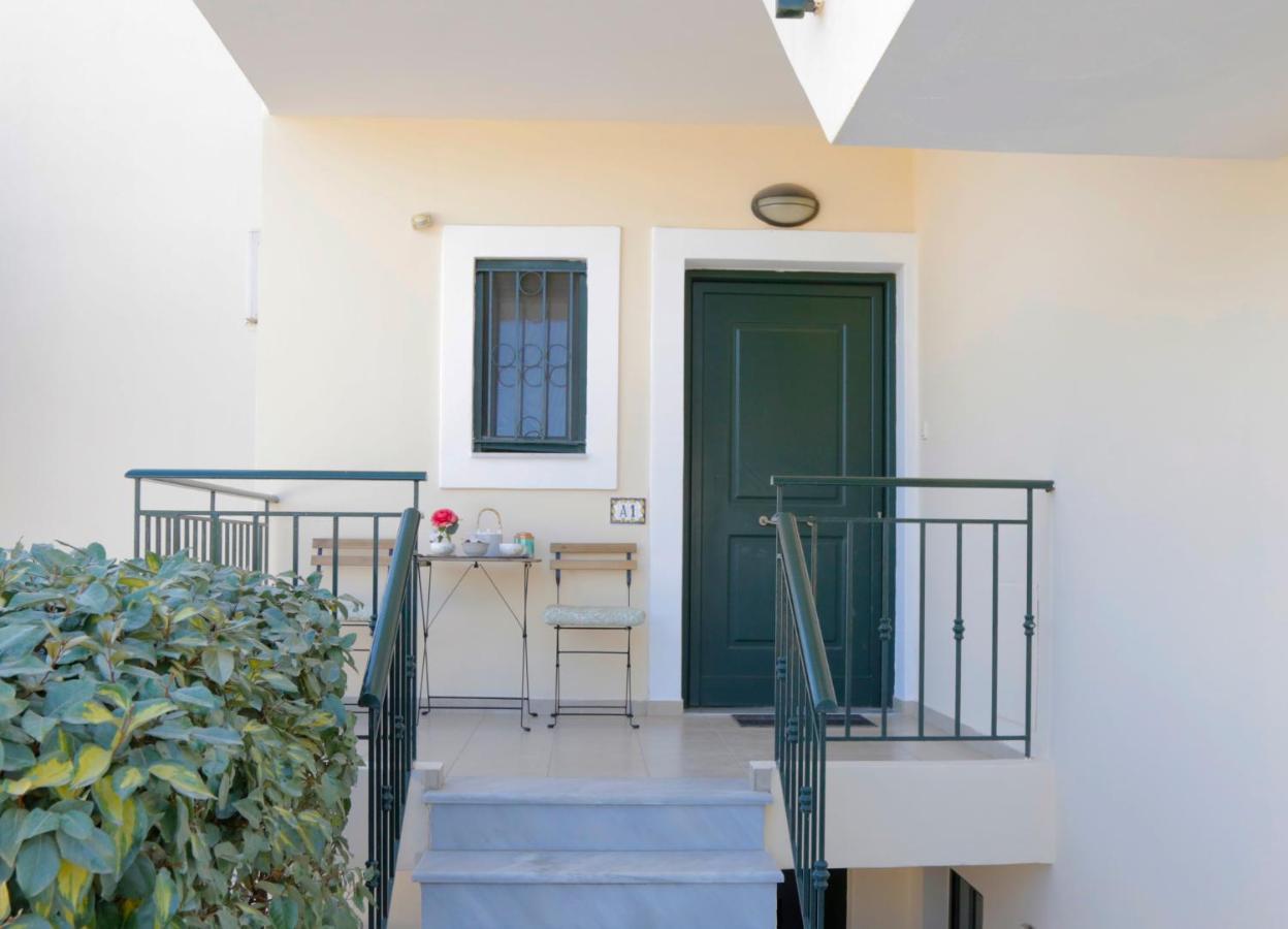 Oliva Holiday Homes Dijeliótika Kültér fotó